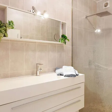 Villa Californienne D’exception Avec Piscine Rouge à *