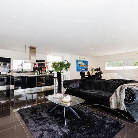 别墅 Californienne D'exception Avec Piscine Rouge A