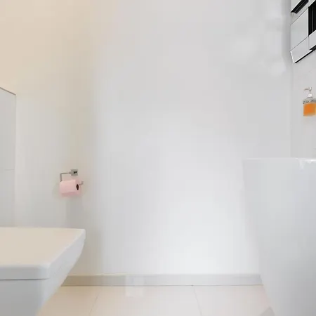 Villa Californienne D'exception Avec Piscine Rouge A *
