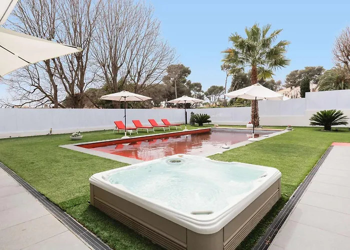 别墅 Californienne D'exception Avec Piscine Rouge A *