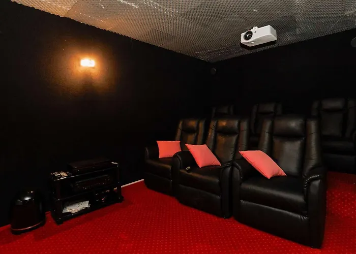 Californienne D'exception Avec Piscine Rouge A 别墅 昂蒂布