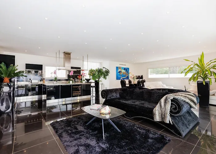 别墅 Californienne D'exception Avec Piscine Rouge A