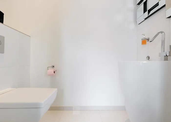 Villa Californienne D'exception Avec Piscine Rouge A *